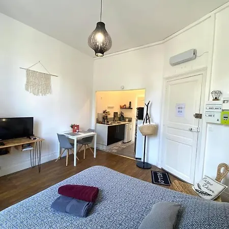 Apartment Le Jardin Des Plantes - Studio Centre Poitiers